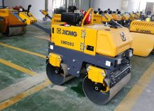 XCMG Official 800 kg Weight Small Double Drum Road Roller with High Performance XMR083 for Sale